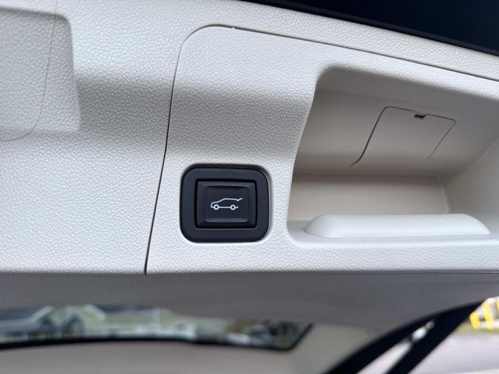 used 2021 GMC Acadia car, priced at $25,998