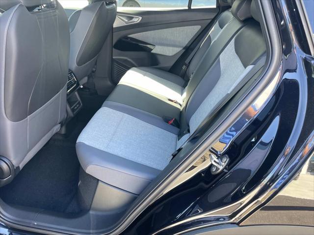 new 2025 Volkswagen ID.4 car, priced at $44,579