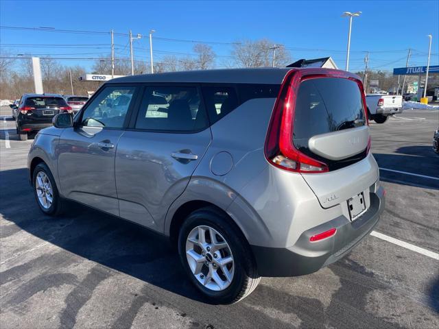 used 2022 Kia Soul car, priced at $18,429