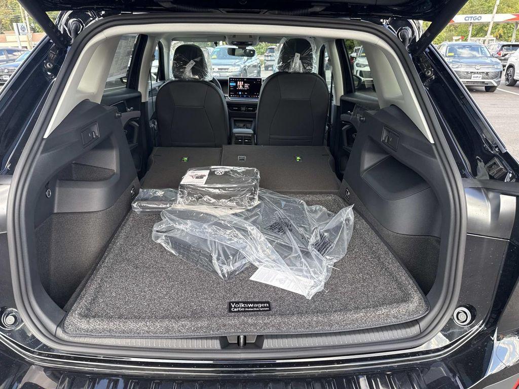 new 2025 Volkswagen Tiguan car, priced at $36,994