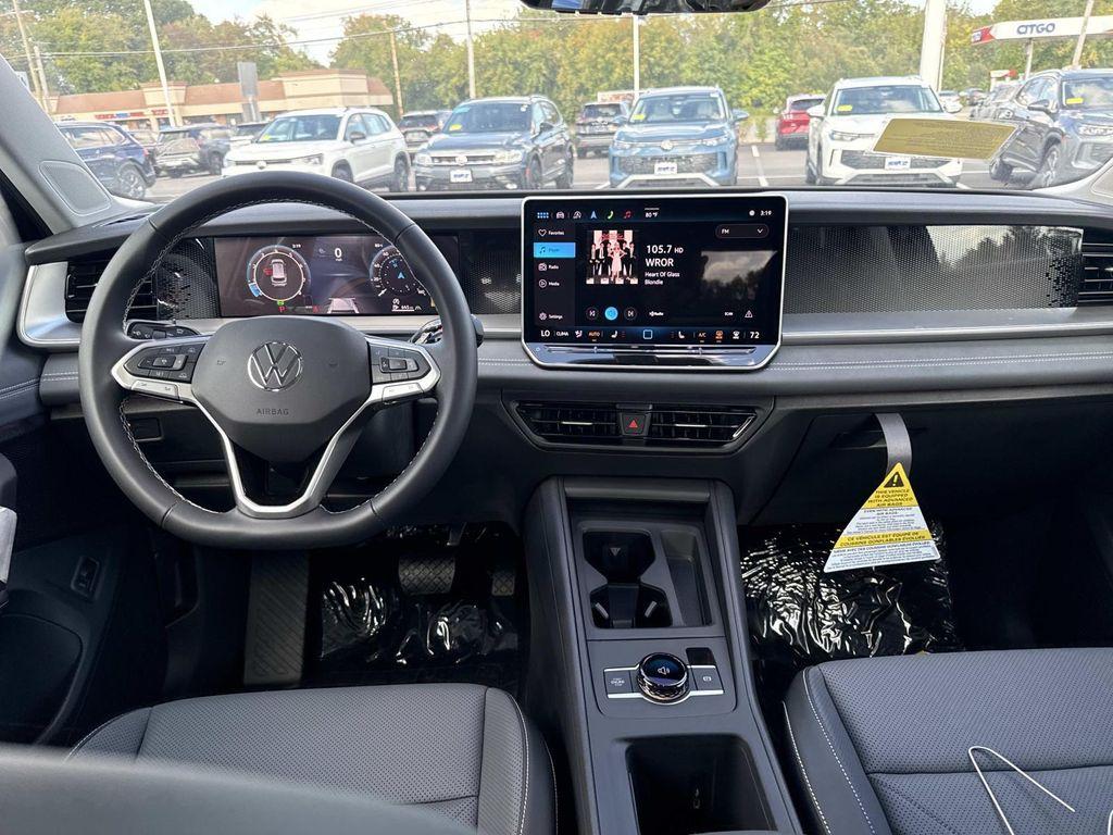 new 2025 Volkswagen Tiguan car, priced at $36,994
