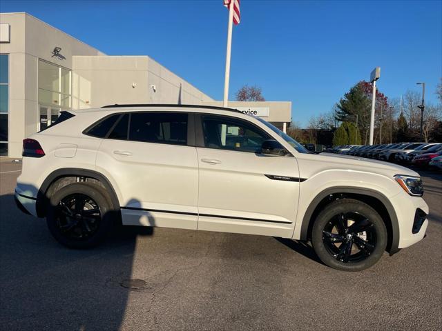 new 2025 Volkswagen Atlas Cross Sport car, priced at $50,561