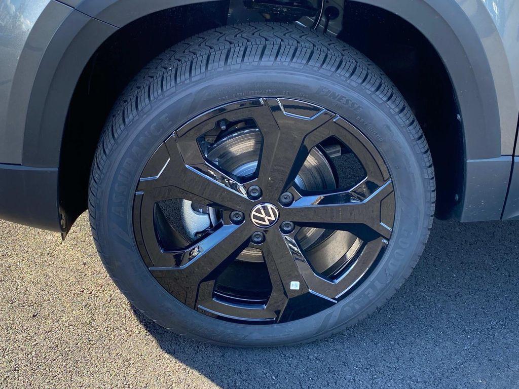 new 2025 Volkswagen Taos car, priced at $36,298