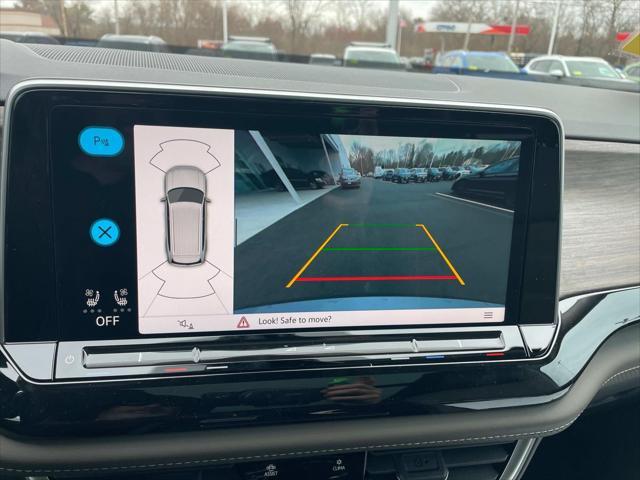 new 2025 Volkswagen Atlas car, priced at $47,301