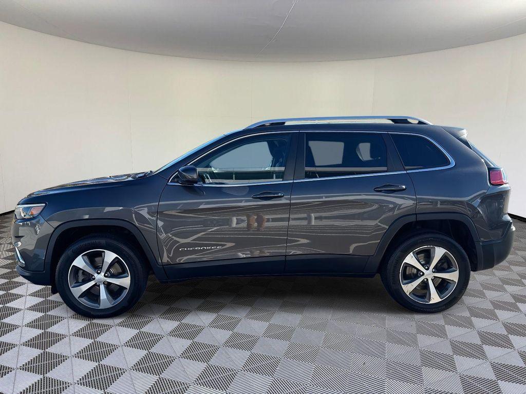 used 2020 Jeep Cherokee car, priced at $19,010