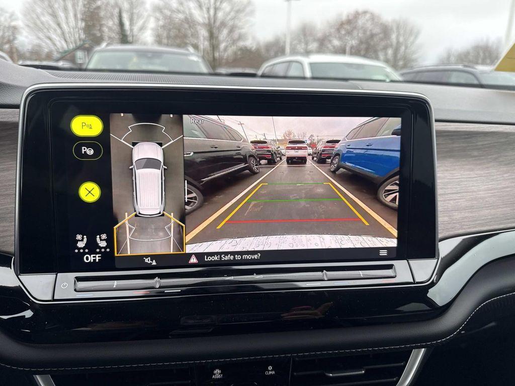 new 2026 Volkswagen Atlas car, priced at $56,625