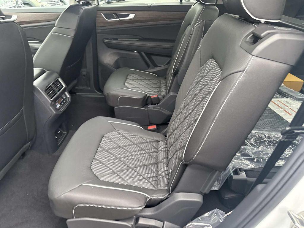 new 2026 Volkswagen Atlas car, priced at $56,625