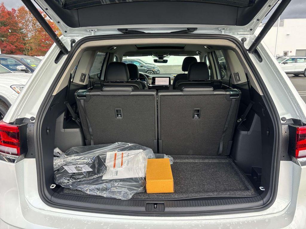 new 2026 Volkswagen Atlas car, priced at $48,910