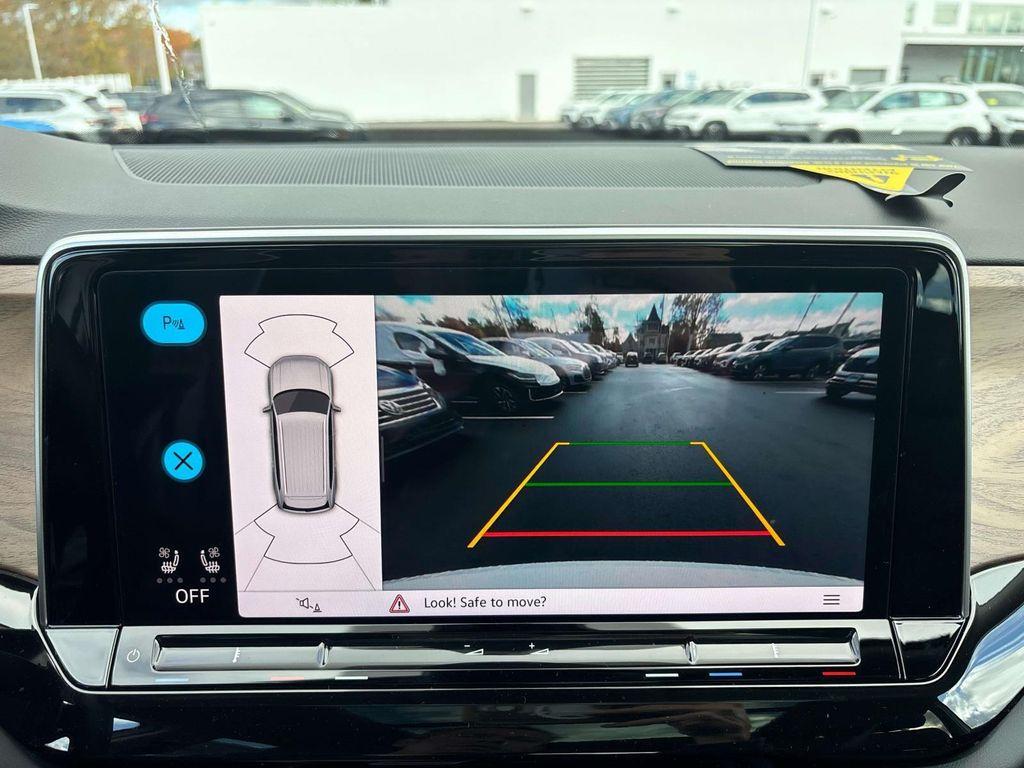 new 2026 Volkswagen Atlas car, priced at $48,910