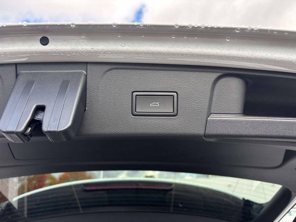 new 2026 Volkswagen Atlas car, priced at $48,910