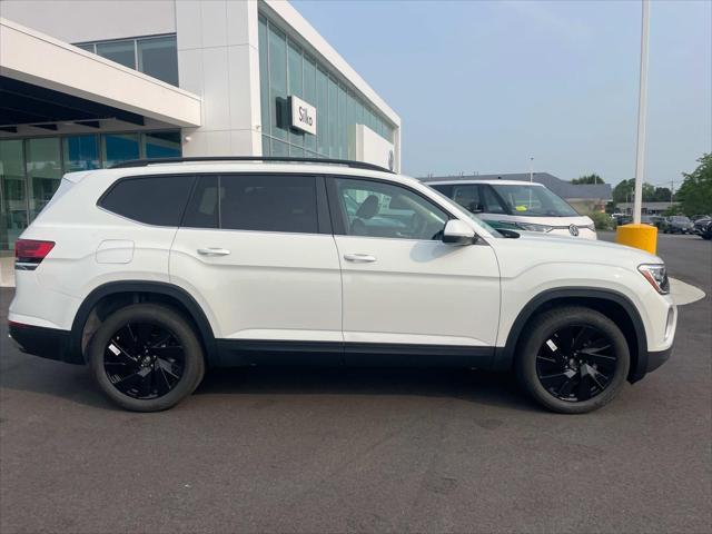 new 2025 Volkswagen Atlas car, priced at $46,098