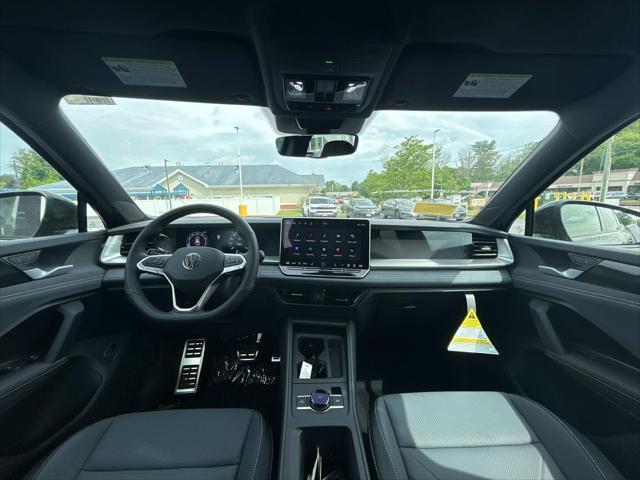 new 2025 Volkswagen Tiguan car, priced at $38,555
