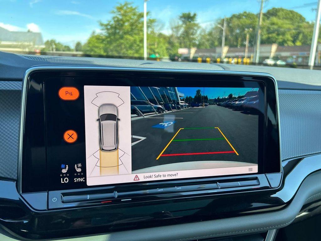 new 2026 Volkswagen Atlas car, priced at $50,049