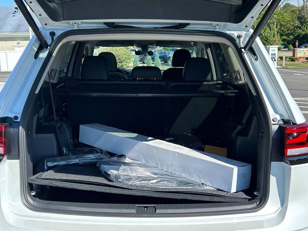 new 2026 Volkswagen Atlas car, priced at $50,049