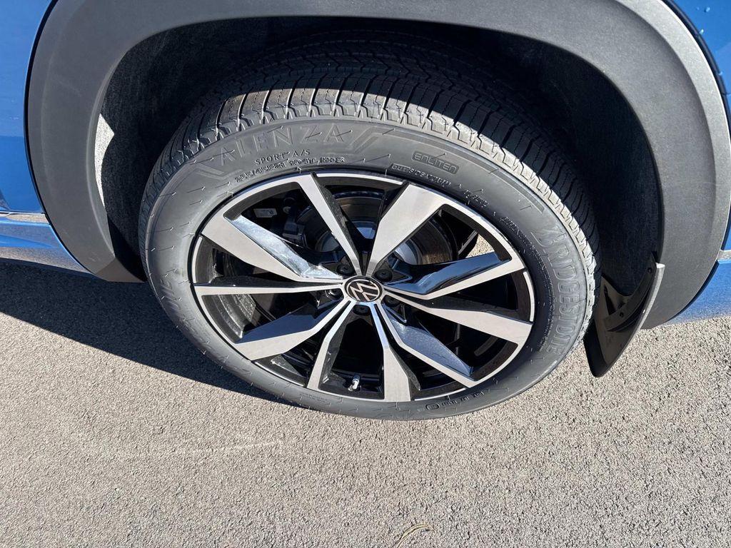 new 2026 Volkswagen Atlas car, priced at $55,953