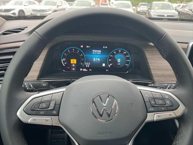 new 2025 Volkswagen Atlas car, priced at $51,670