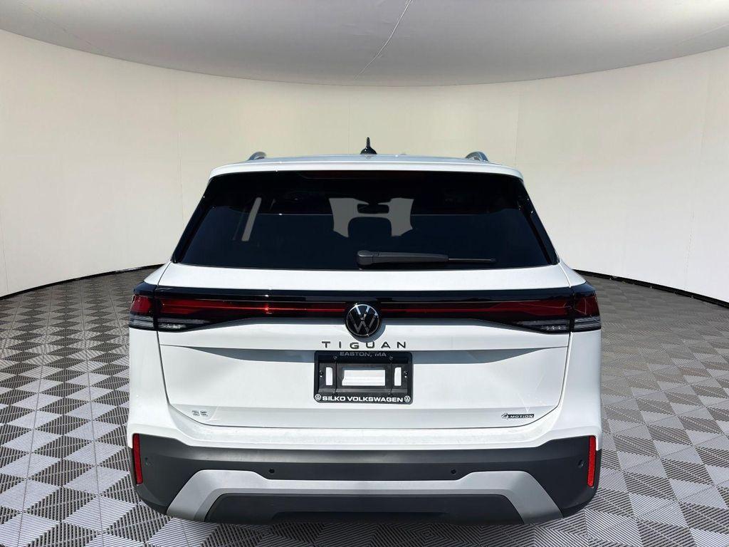new 2025 Volkswagen Tiguan car, priced at $35,043