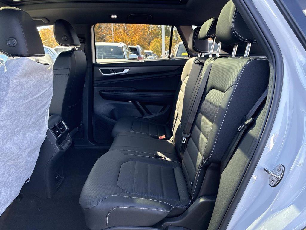 new 2026 Volkswagen Atlas Cross Sport car, priced at $51,986