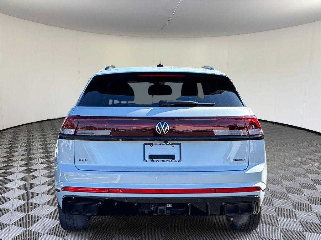 new 2026 Volkswagen Atlas Cross Sport car, priced at $51,986