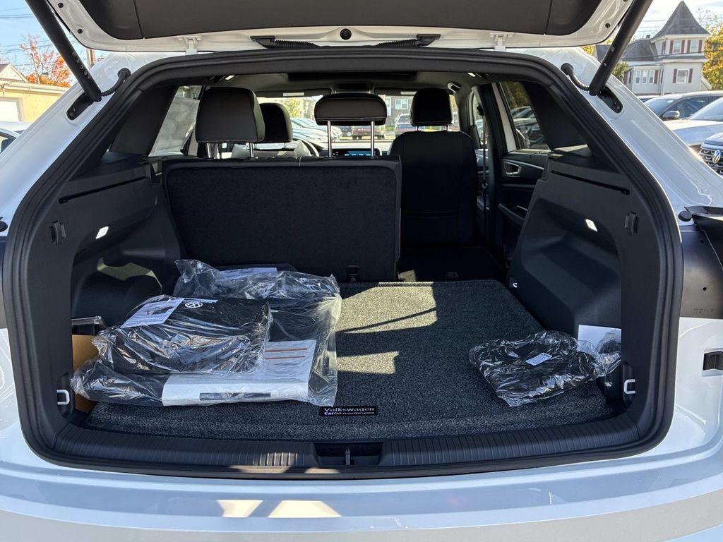 new 2026 Volkswagen Atlas Cross Sport car, priced at $51,986