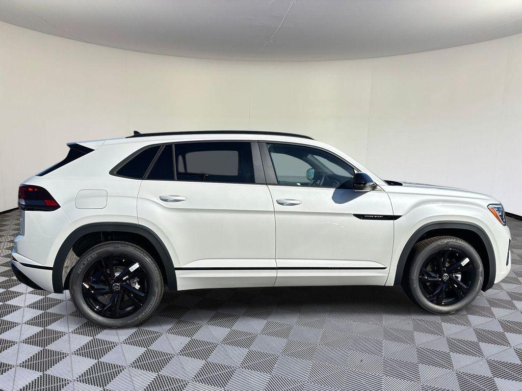 new 2026 Volkswagen Atlas Cross Sport car, priced at $51,986