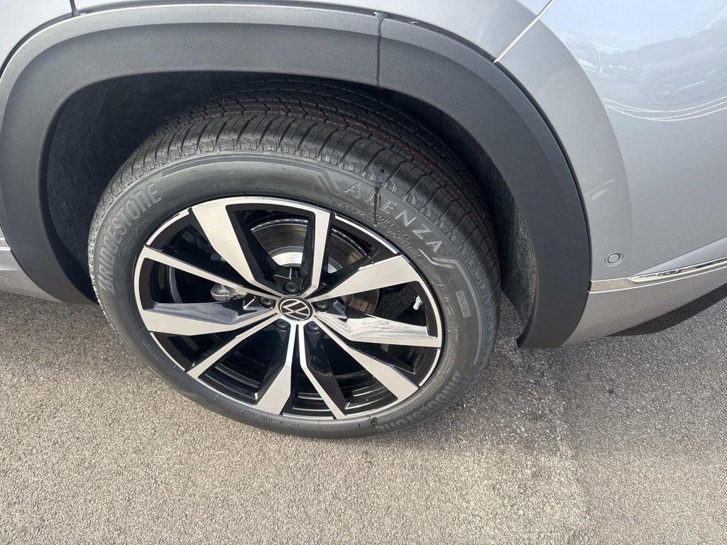 new 2026 Volkswagen Atlas Cross Sport car, priced at $54,683