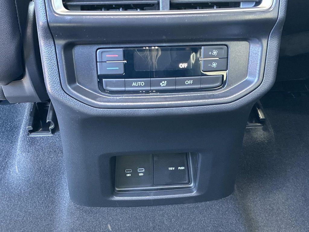 new 2026 Volkswagen Atlas car, priced at $47,236