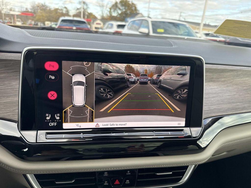 new 2026 Volkswagen Atlas car, priced at $55,714