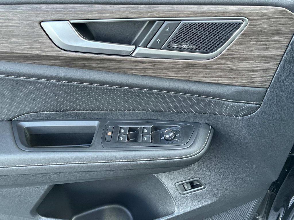 new 2026 Volkswagen Atlas car, priced at $55,875