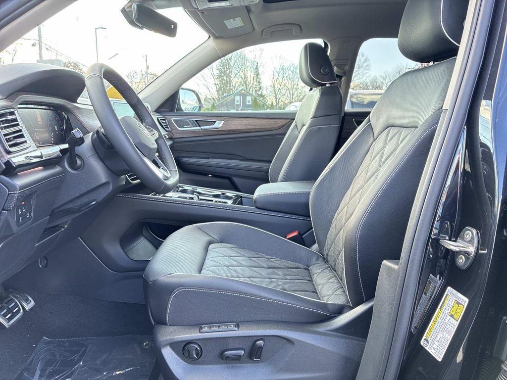 new 2026 Volkswagen Atlas car, priced at $55,875