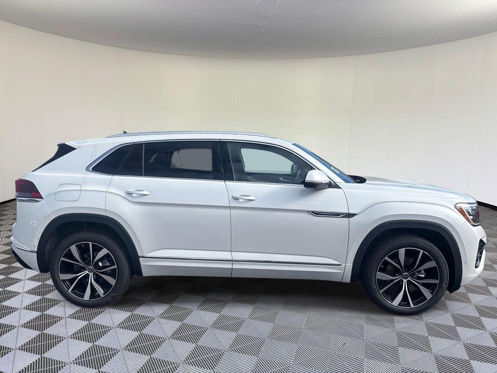 new 2026 Volkswagen Atlas Cross Sport car, priced at $54,761
