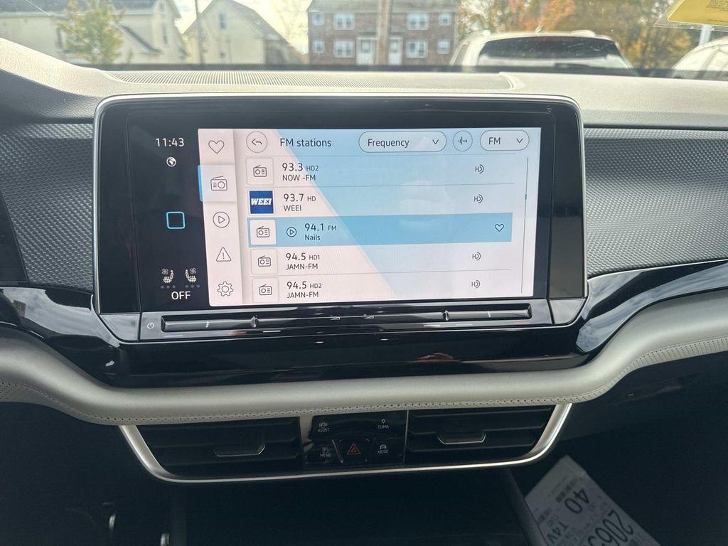 new 2026 Volkswagen Atlas Cross Sport car, priced at $54,761