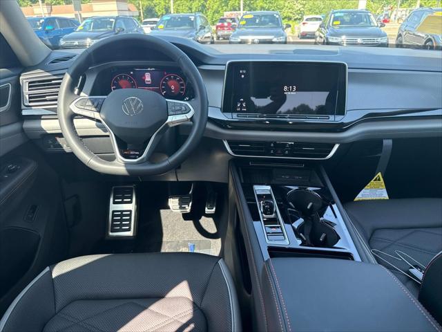 new 2025 Volkswagen Atlas car, priced at $45,214