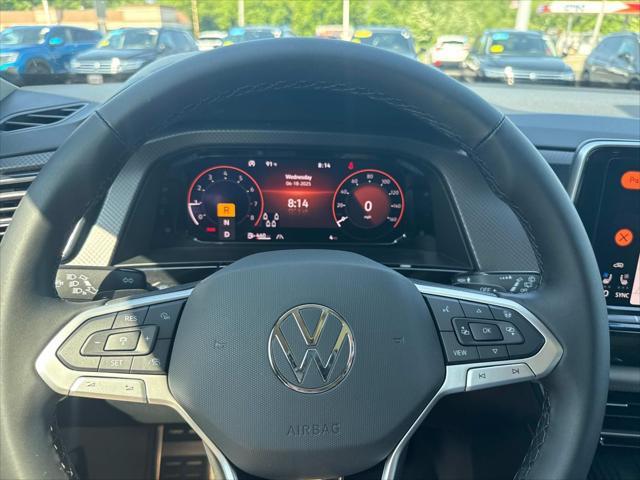 new 2025 Volkswagen Atlas car, priced at $45,214