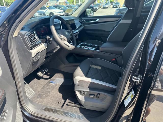 new 2025 Volkswagen Atlas car, priced at $45,214