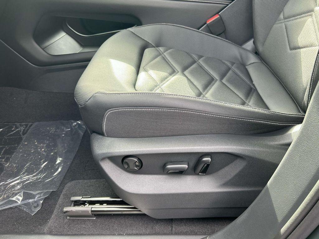 new 2026 Volkswagen Atlas car, priced at $48,473