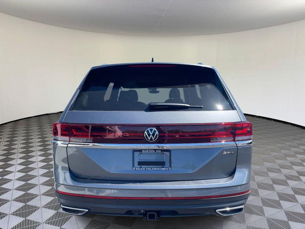 new 2025 Volkswagen Atlas car, priced at $49,602