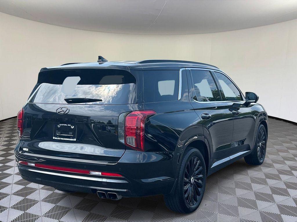 used 2024 Hyundai Palisade car, priced at $39,989