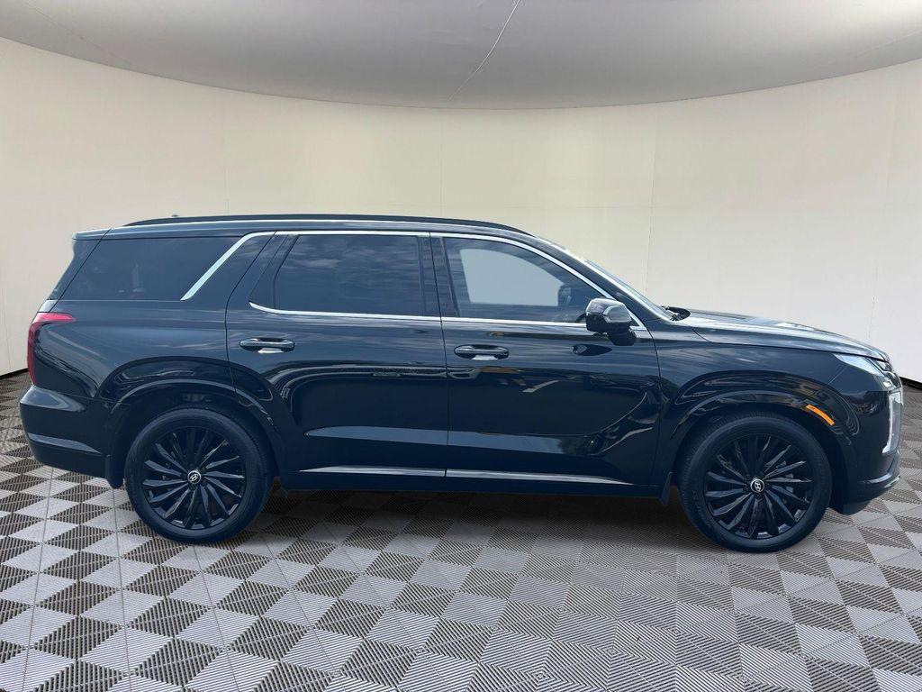 used 2024 Hyundai Palisade car, priced at $39,989