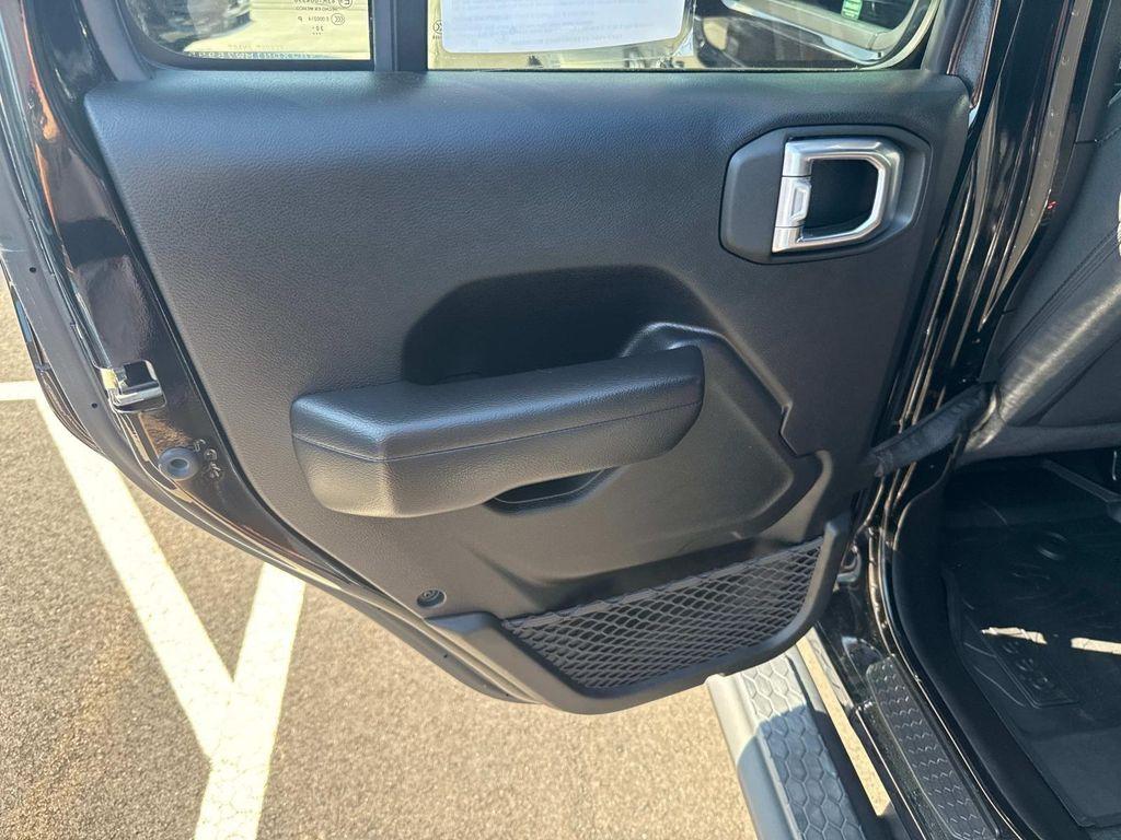 used 2021 Jeep Wrangler Unlimited car, priced at $27,823