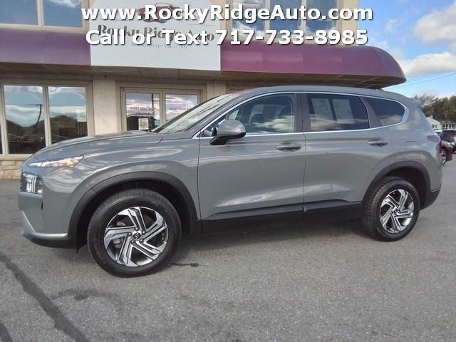 used 2022 Hyundai Santa Fe car, priced at $23,995