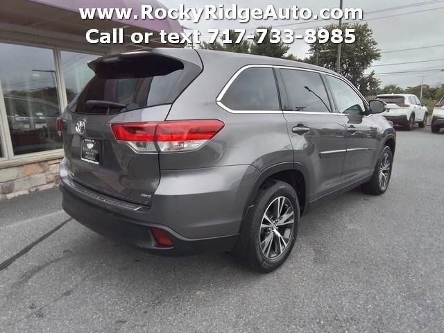 used 2019 Toyota Highlander car, priced at $28,995