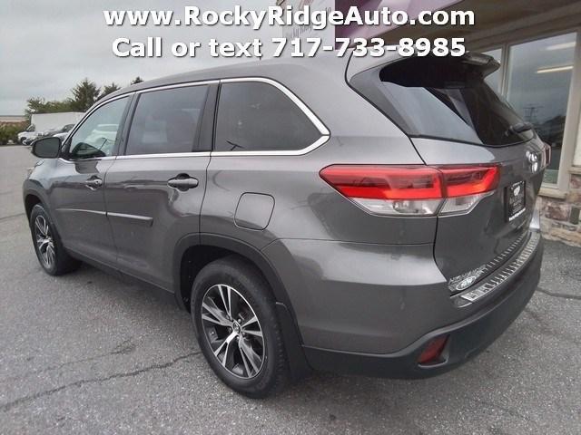 used 2019 Toyota Highlander car, priced at $28,995