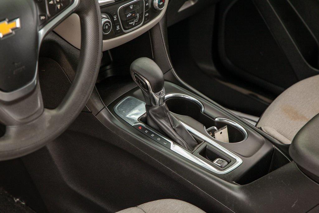 used 2022 Chevrolet Equinox car, priced at $17,950