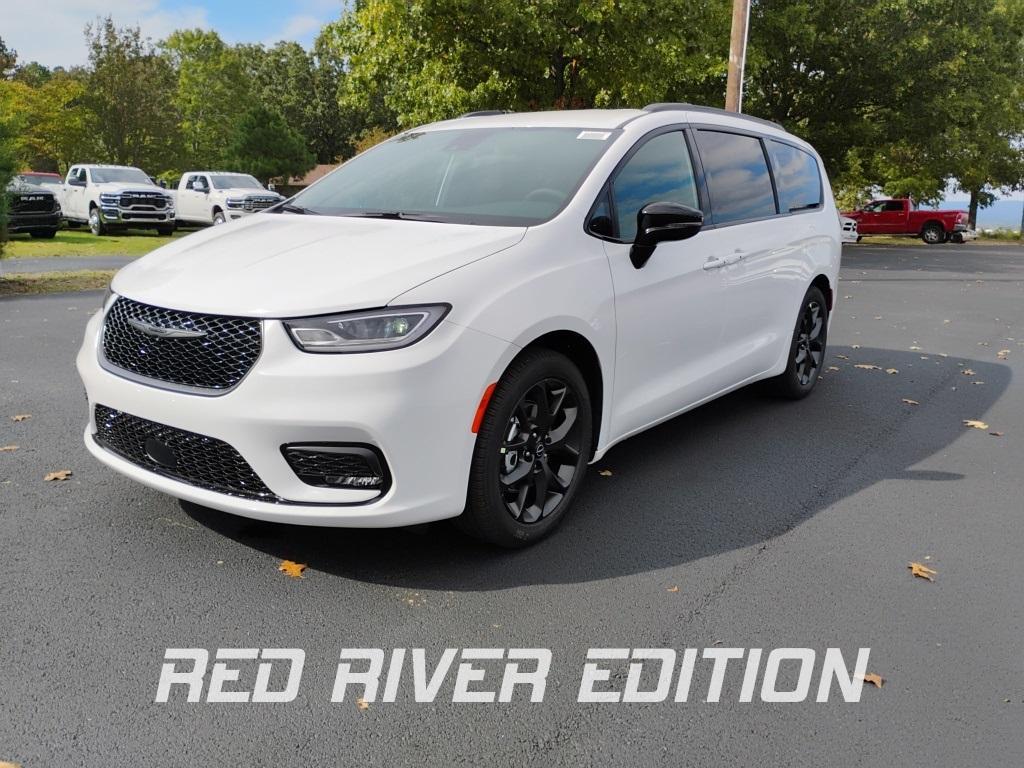 new 2026 Chrysler Pacifica car