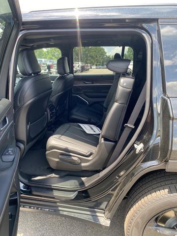 new 2025 Jeep Grand Cherokee L car, priced at $58,012