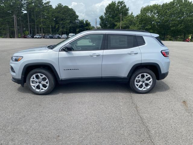 new 2025 Jeep Compass car, priced at $30,546