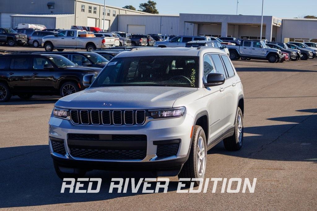 new 2025 Jeep Grand Cherokee L car, priced at $39,090