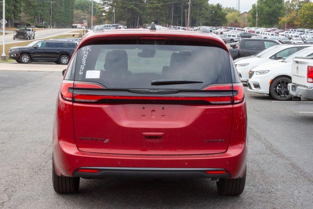 new 2025 Chrysler Pacifica car, priced at $42,145