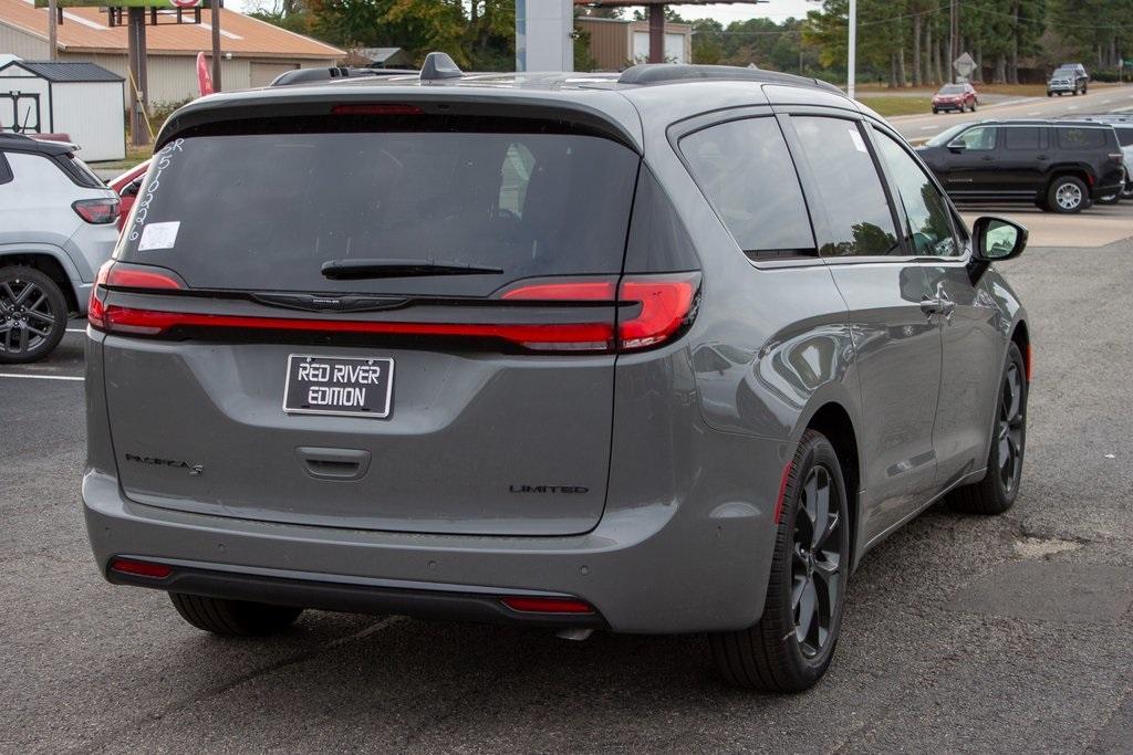 new 2025 Chrysler Pacifica car, priced at $53,865